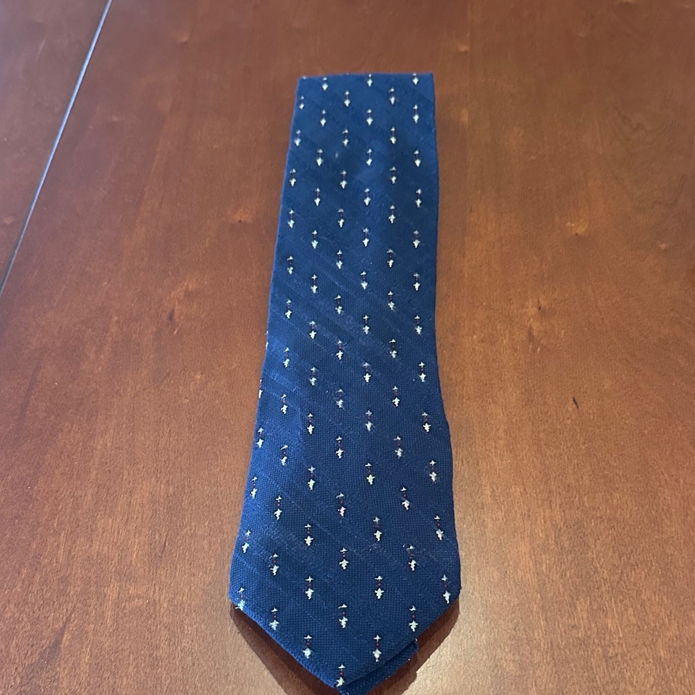 Giorgio Armani Silk Navy Blue Patterned Men's Tie